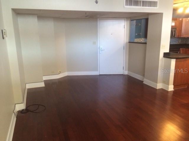 151 E Washington St #209 Property Photo 9