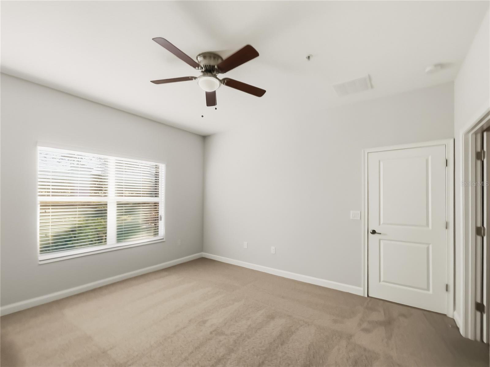 3542 Fairwaters Ct #d Property Photo 14