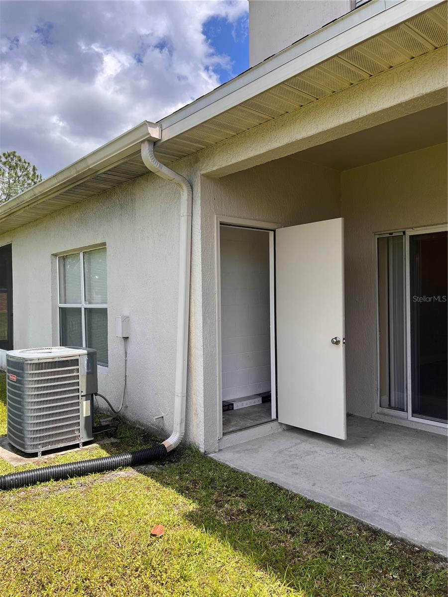 14560 Laguna Beach Cir Property Photo 46
