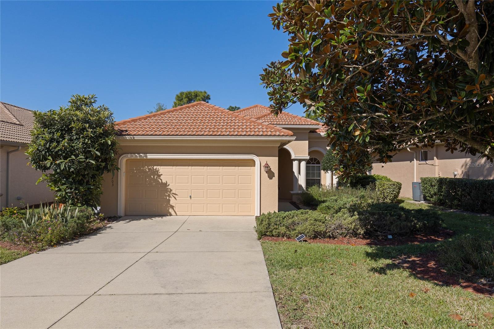 1203 W DIAMOND SHORE LOOP Property Photo 1