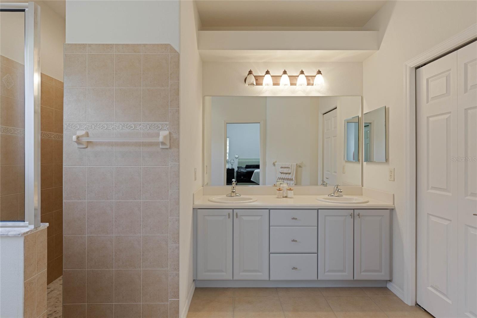 1203 W Diamond Shore Loop Property Photo 18