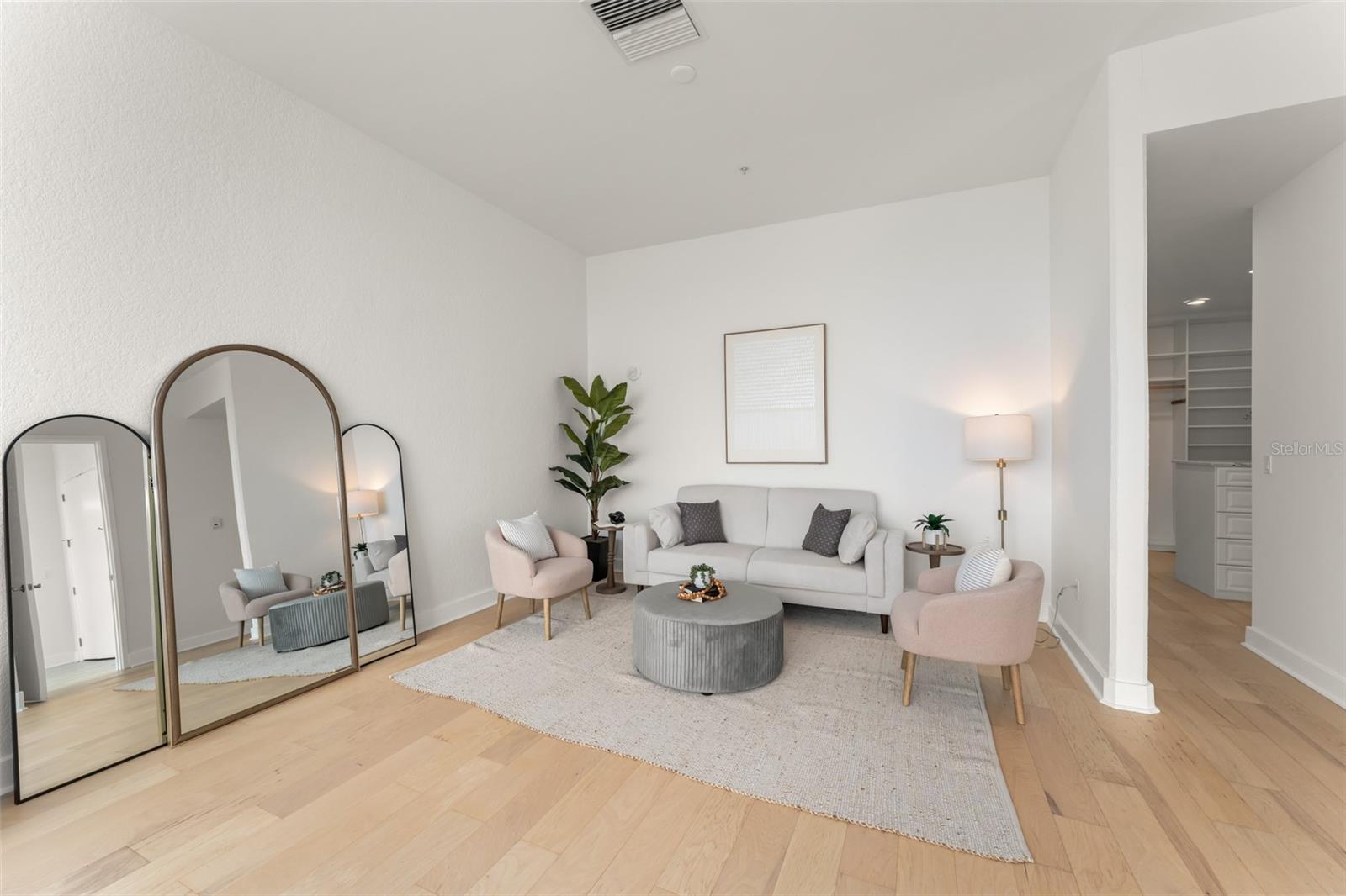 150 E Robinson St #ph3504 Property Photo 19
