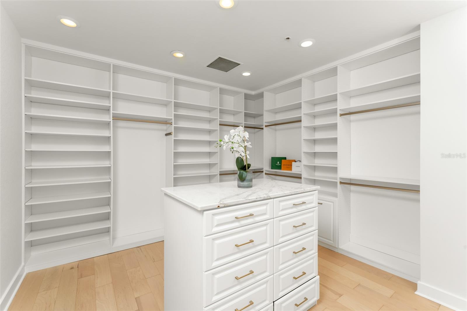 150 E Robinson St #ph3504 Property Photo 20
