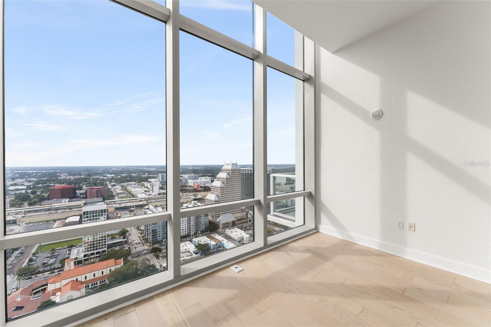 150 E Robinson St #ph3504 Property Photo 29