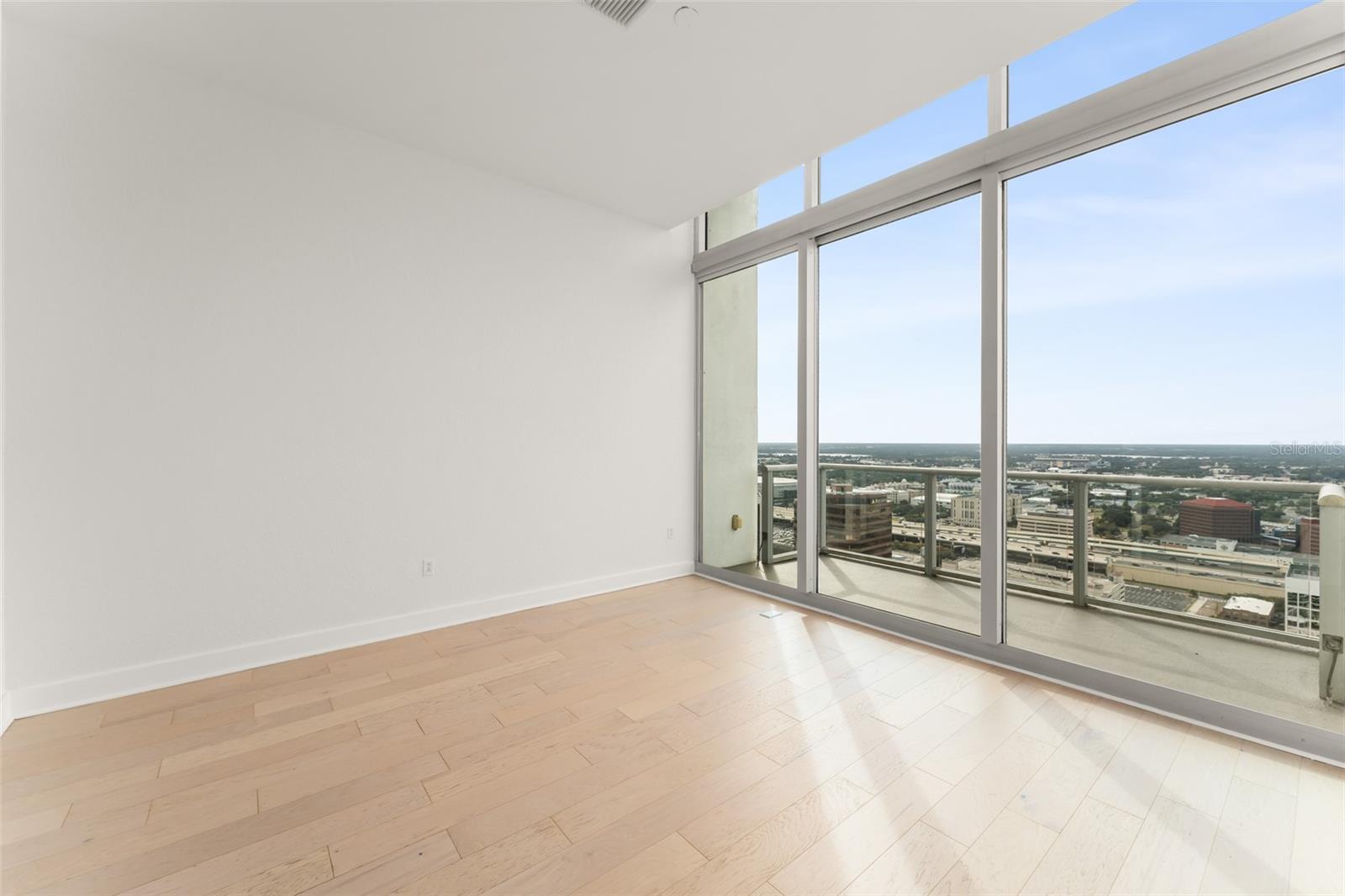 150 E Robinson St #ph3504 Property Photo 31