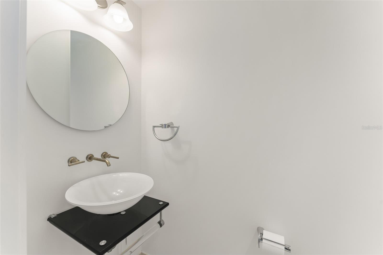 150 E Robinson St #ph3504 Property Photo 37