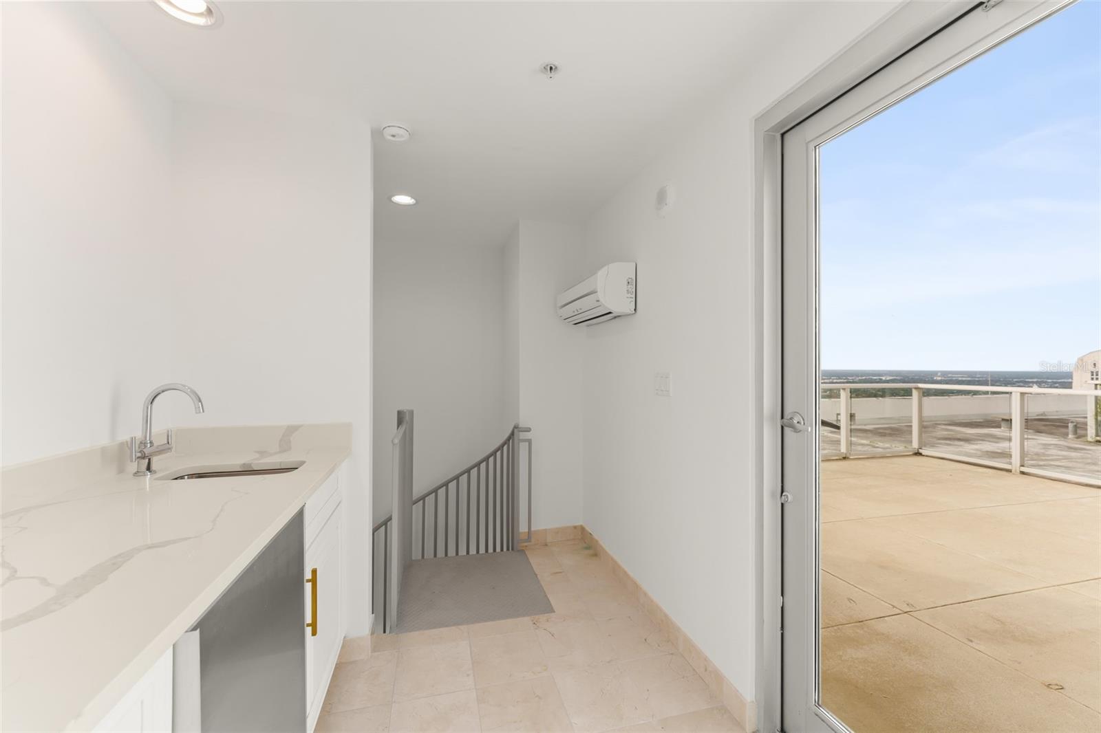 150 E Robinson St #ph3504 Property Photo 38