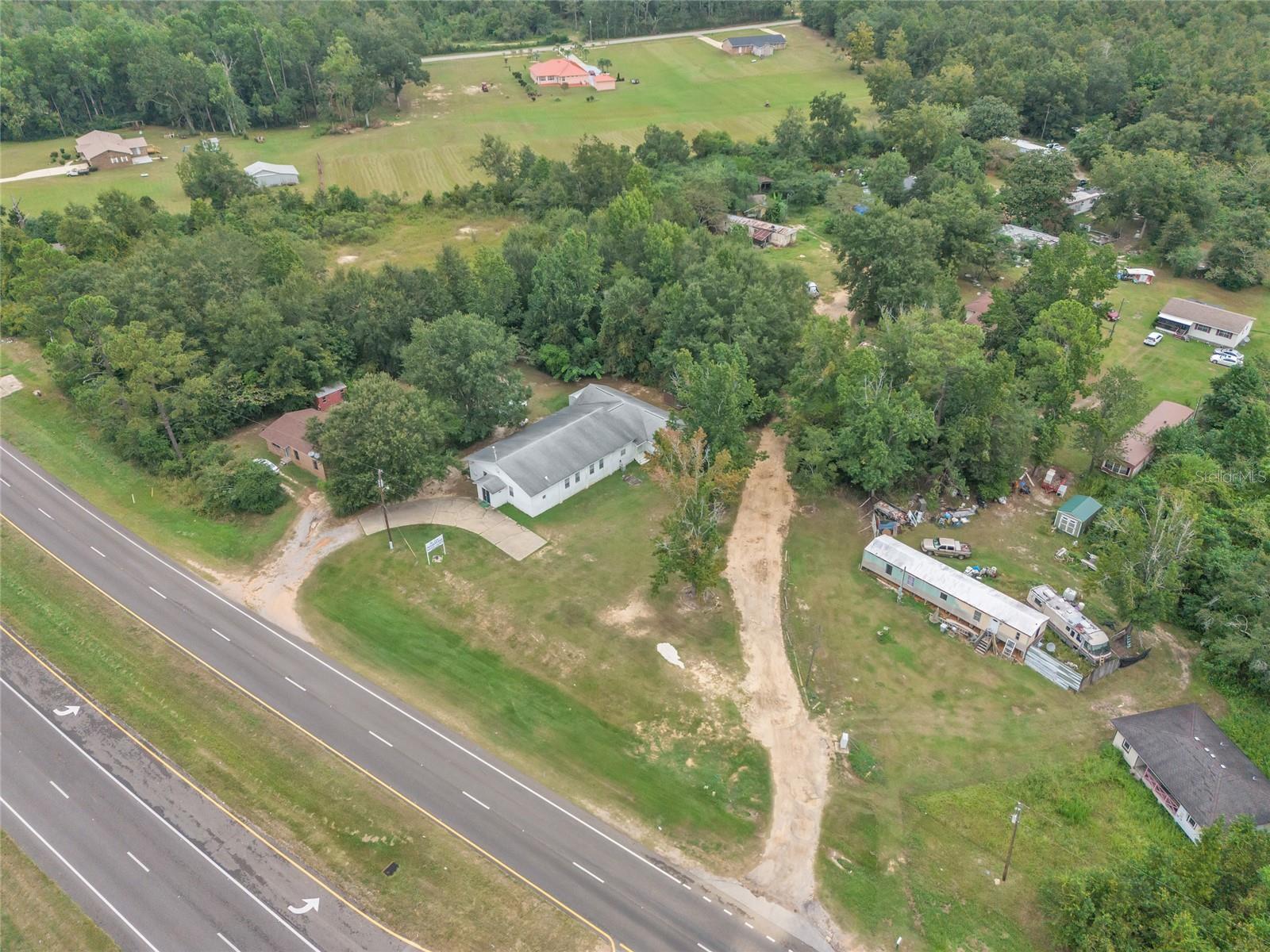 465 Hazzard Ln Property Photo 1