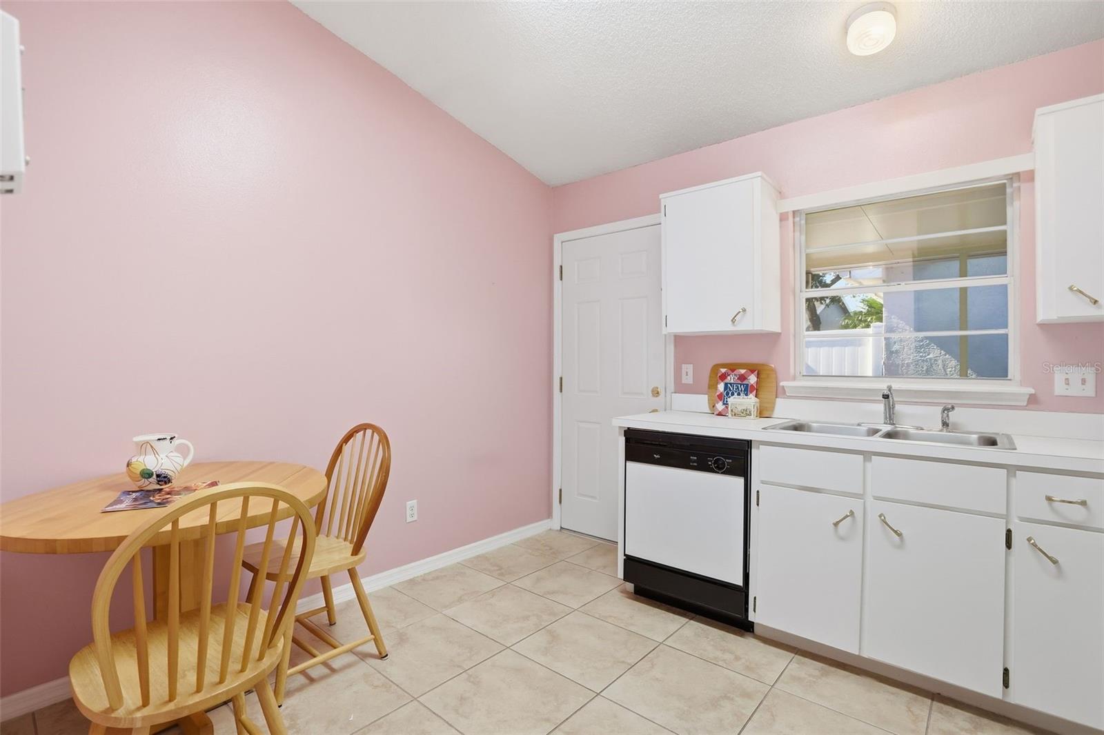 270 San Gabriel St Property Photo 17