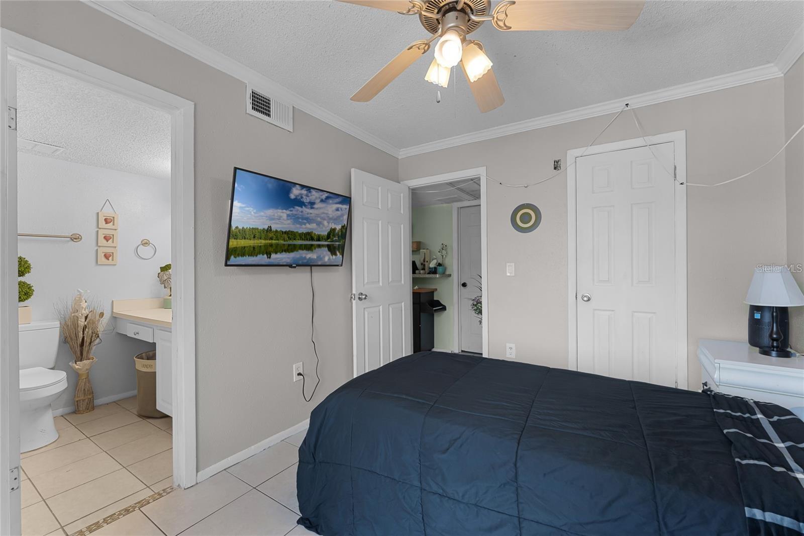 120 Blue Pointe Way #340 Property Photo 14