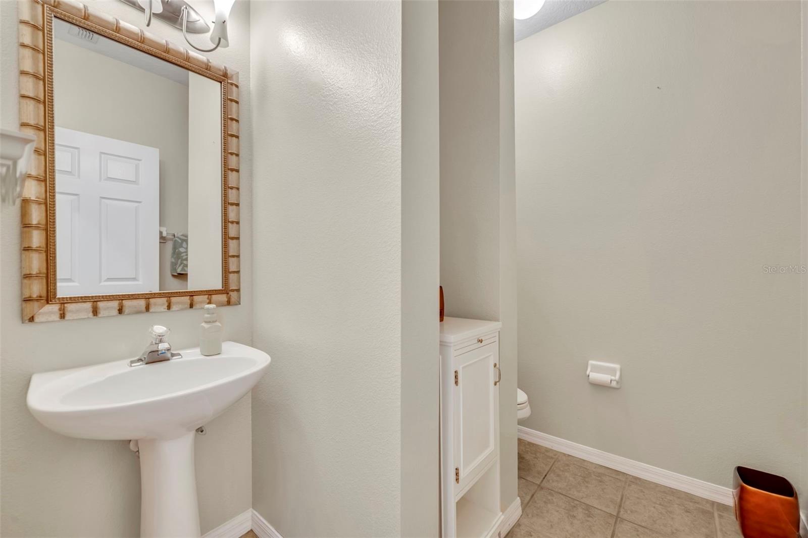 995 Juel St Property Photo 18