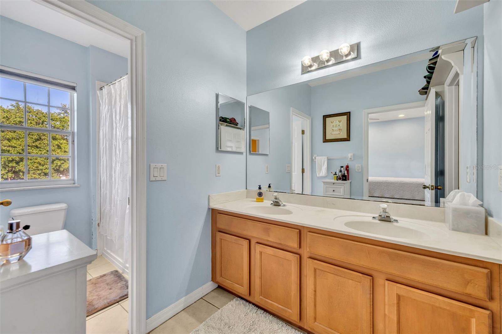 995 Juel St Property Photo 22