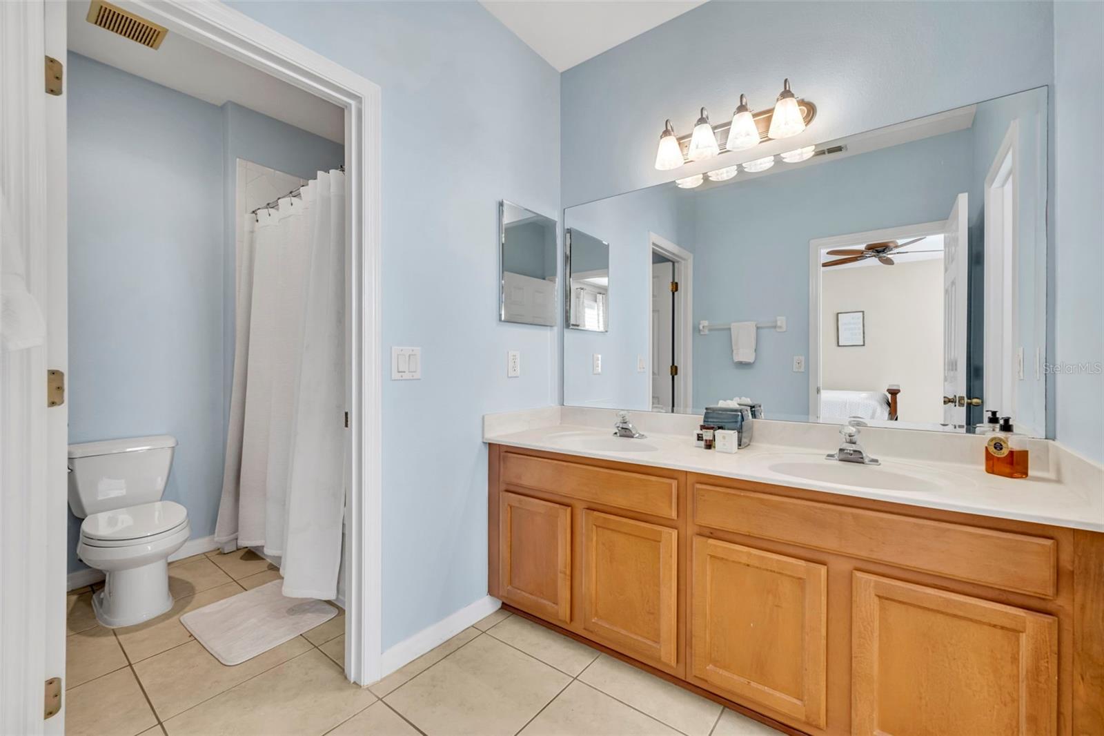 995 Juel St Property Photo 25
