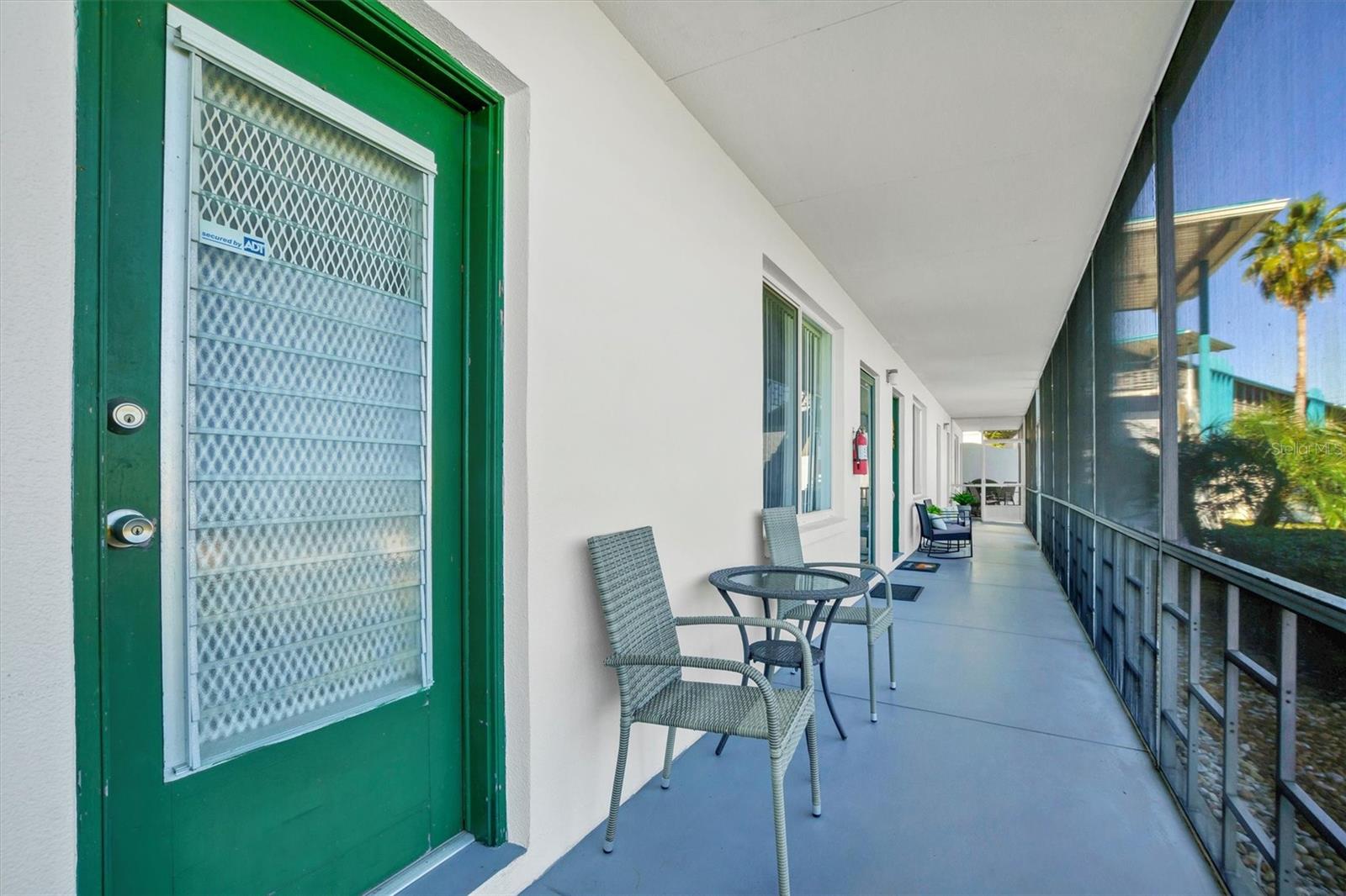 1600 W Lake Parker Dr #d5 Property Photo 6