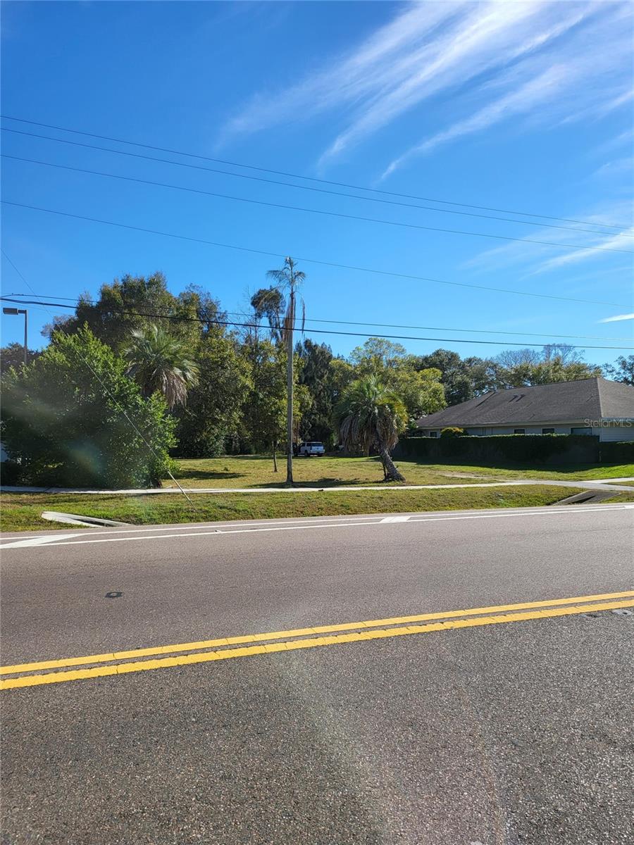 2131 Coachman Rd Ne Property Photo 4