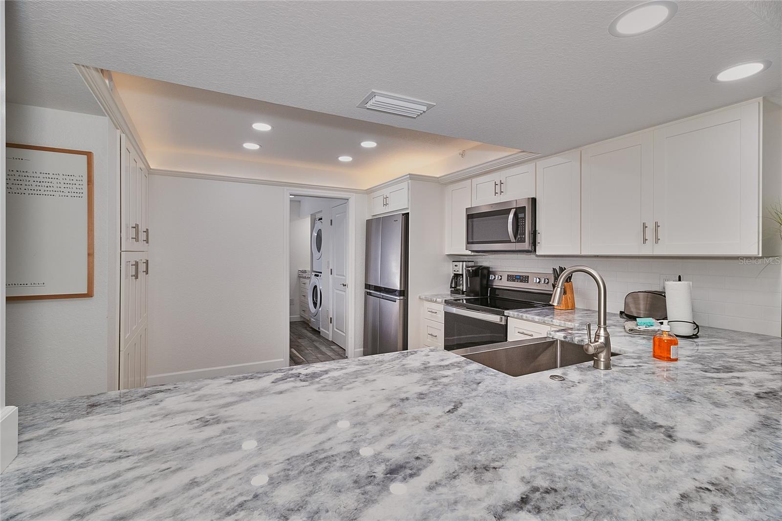 18400 Gulf Blvd #1206 Property Photo 17