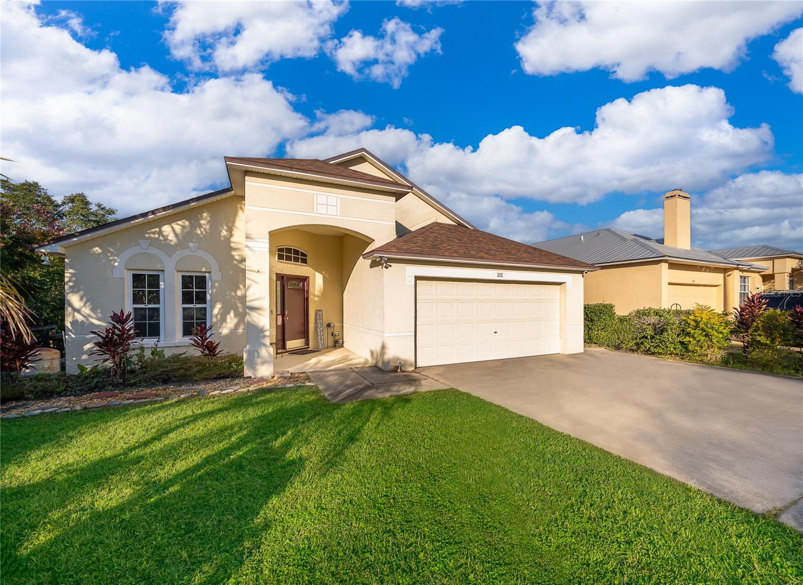 1152 VIEW POINTE CIR