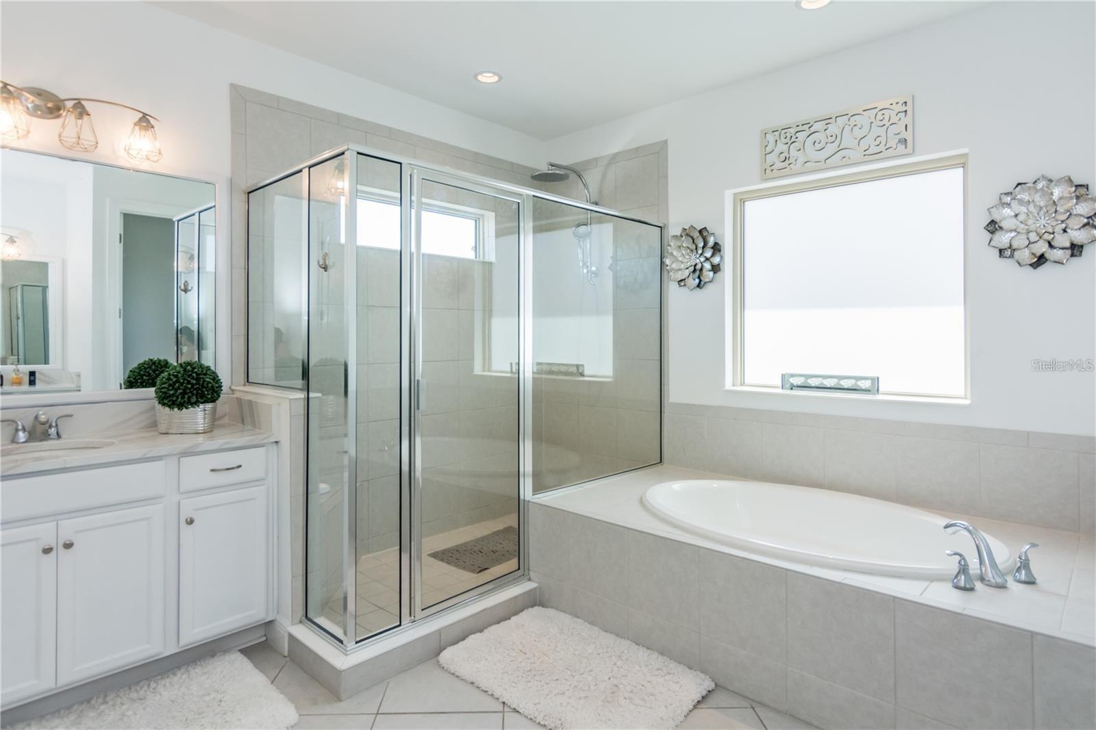 15852 Shorebird Ln Property Photo 28