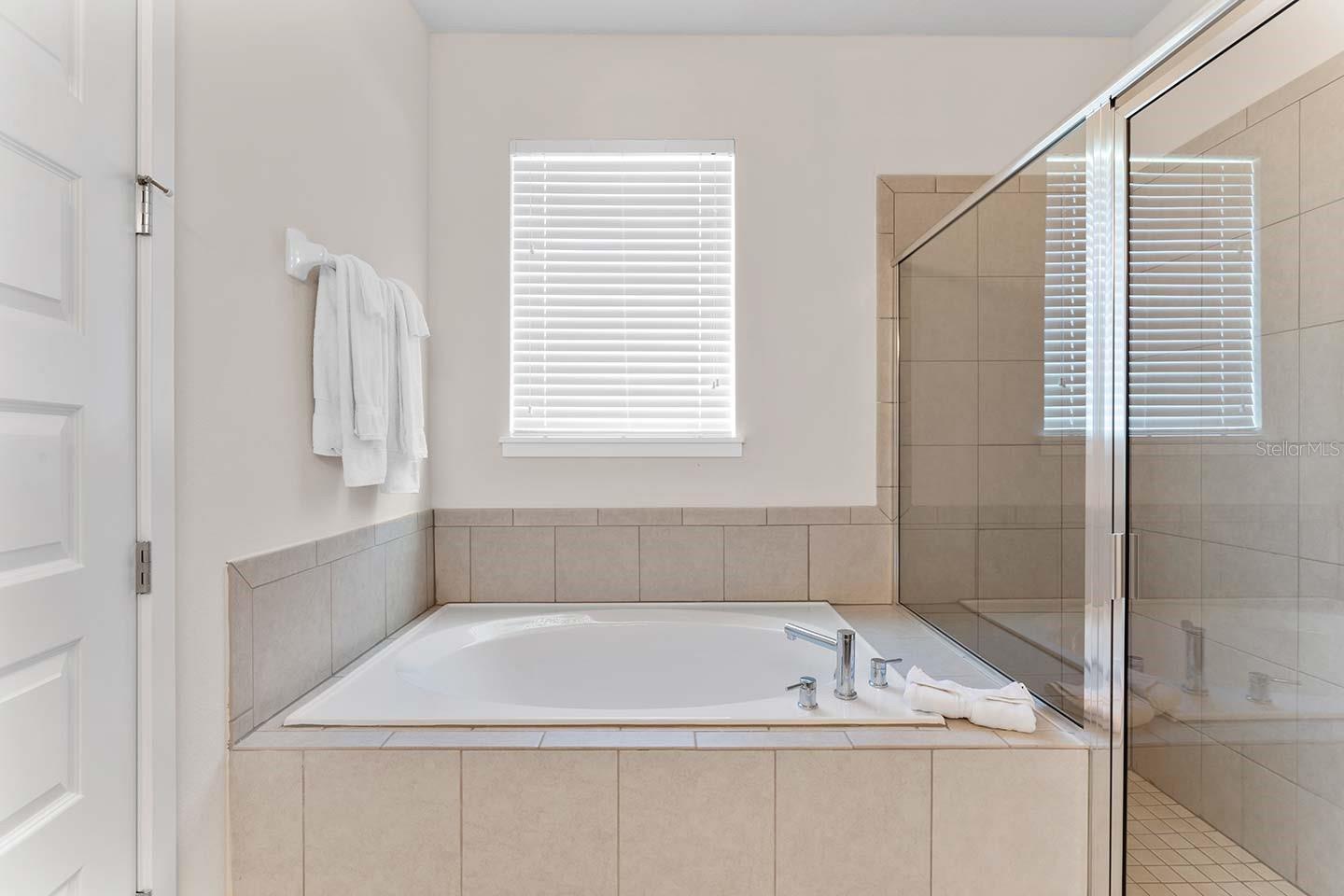 7602 Mackinaw Ln Property Photo 14