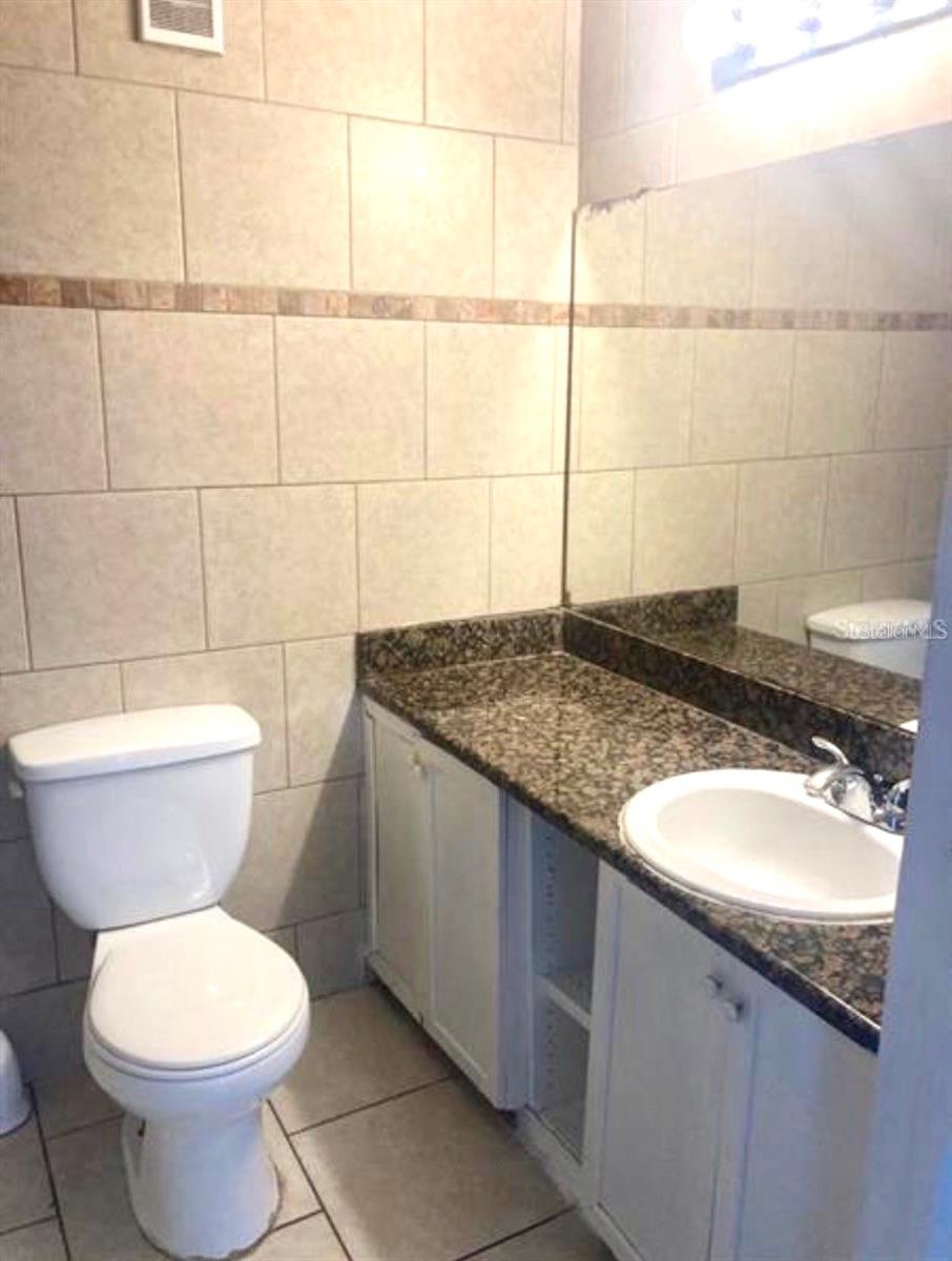 4772 Walden Cir #11 Property Photo 4