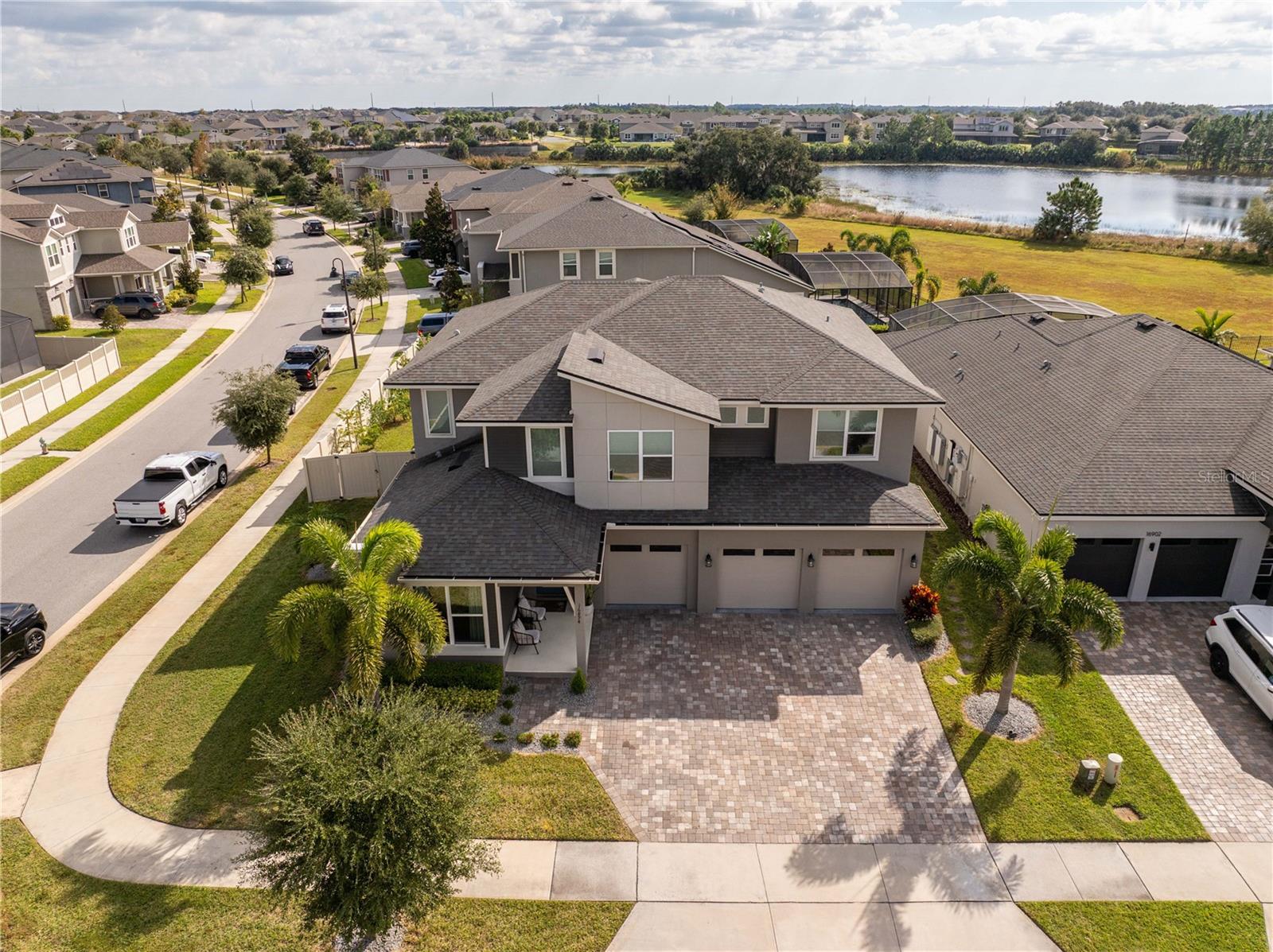 16894 Wingspread Loop Property Photo 3