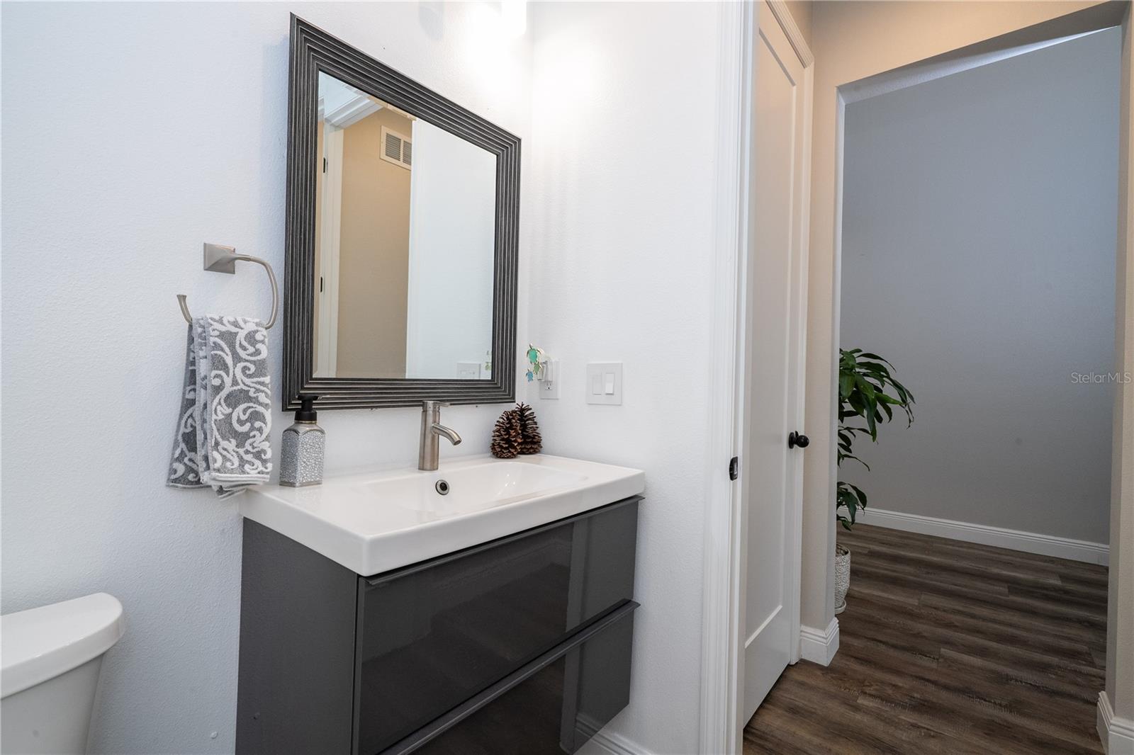 16894 Wingspread Loop Property Photo 14