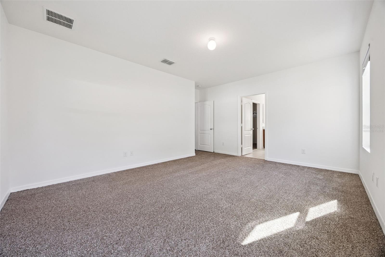 103 Cinnamon Oak Dr Property Photo 16