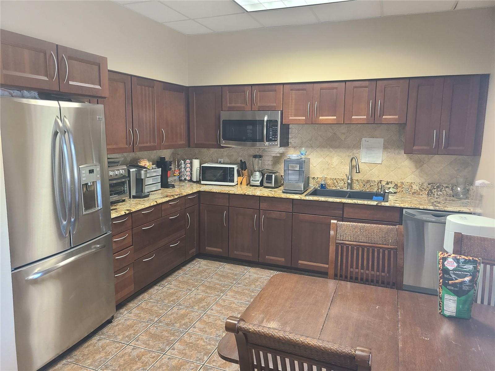 O6362292 Property Photo 4
