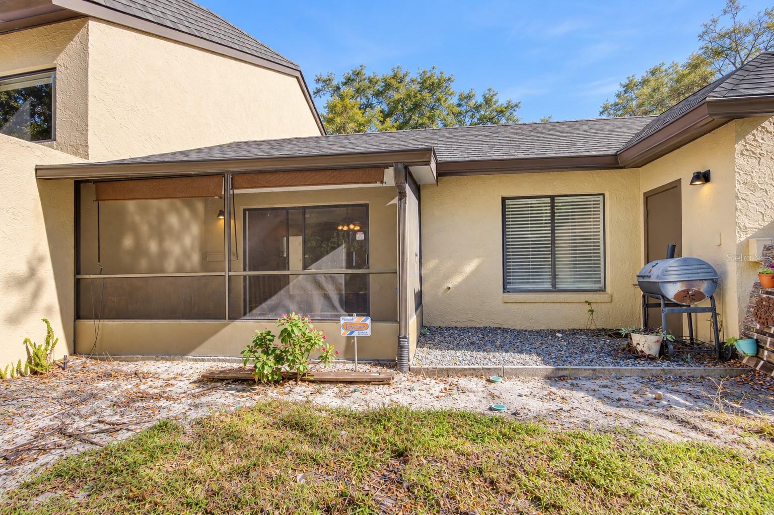 506 Club Dr Property Photo 20