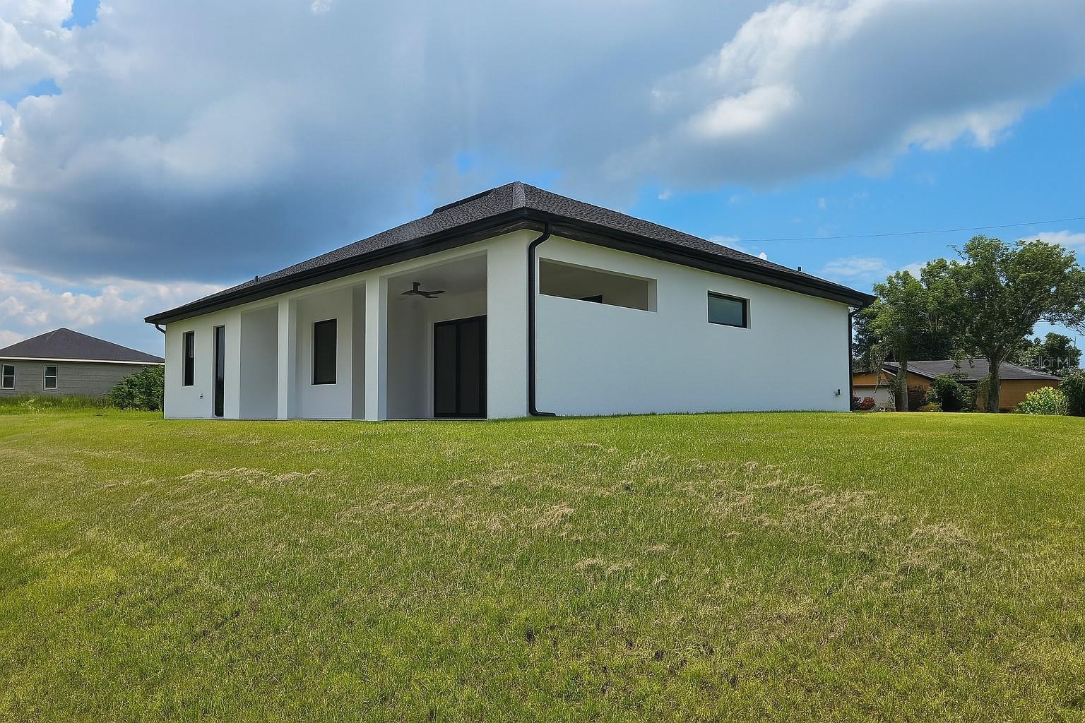 1321 Ne 19 Ter Property Photo 4