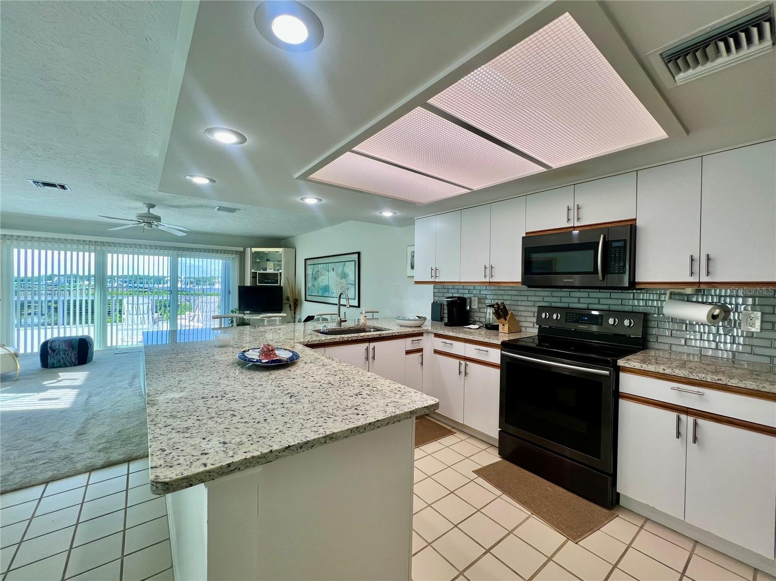 2486 Harbour Cove Dr Property Photo 5