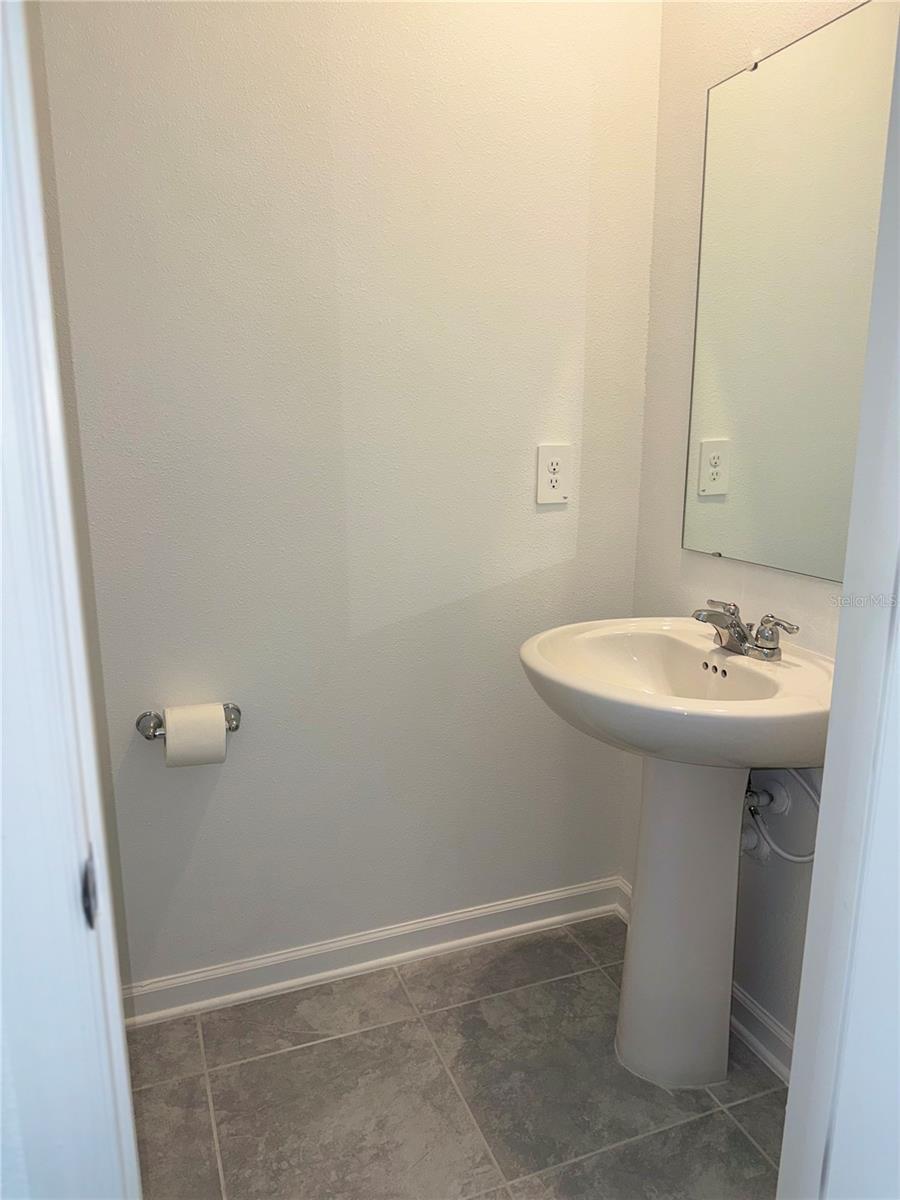 1326 Deepwater Cir Property Photo 4