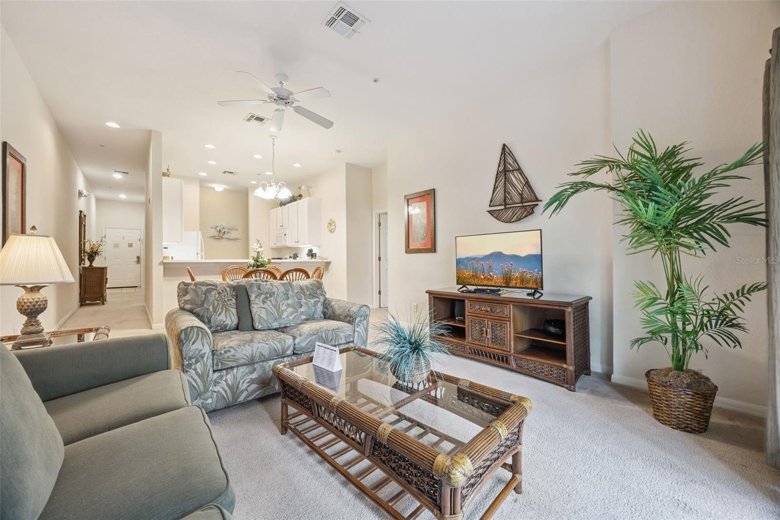 314 Lucaya Loop Property Photo 6