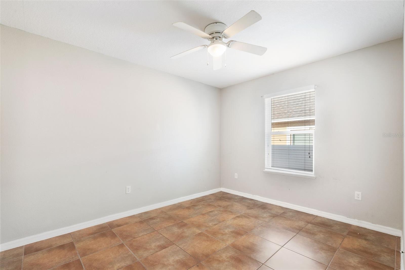 1038 Suffragette Cir Property Photo 21