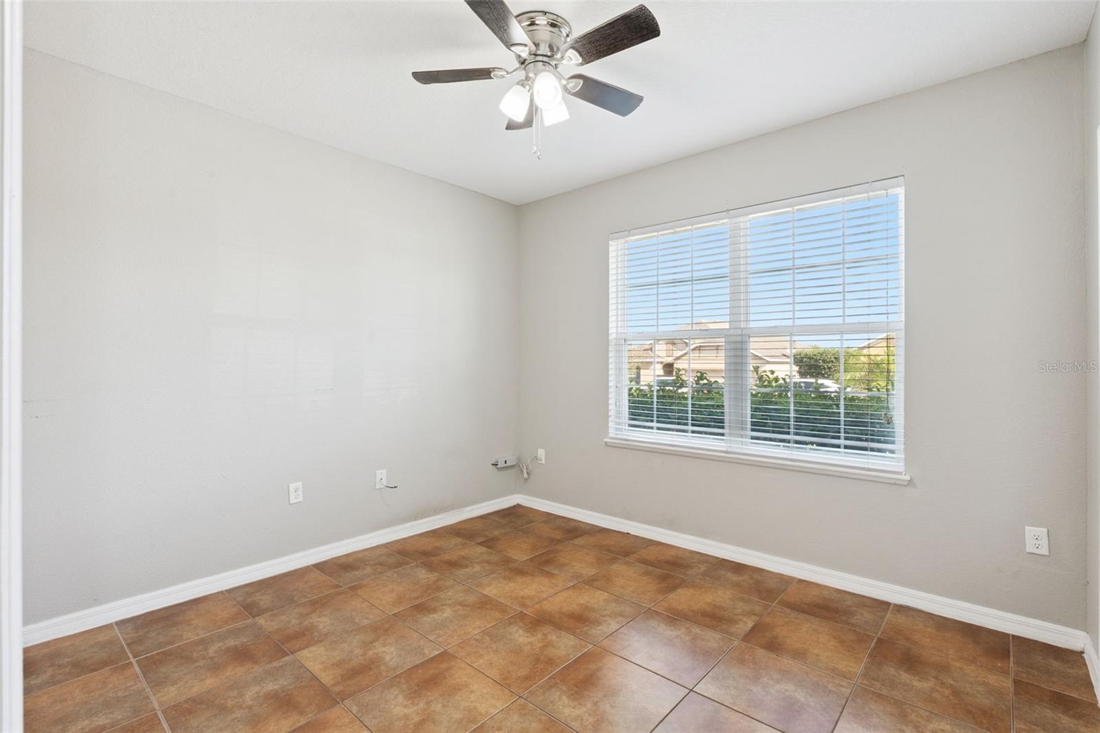 1038 Suffragette Cir Property Photo 22