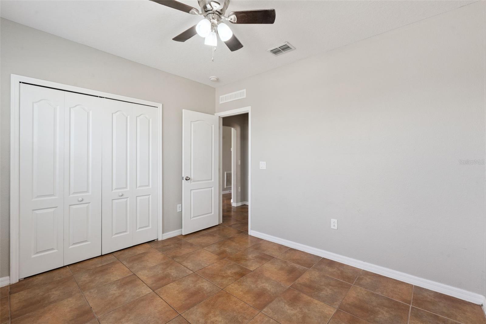 1038 Suffragette Cir Property Photo 23