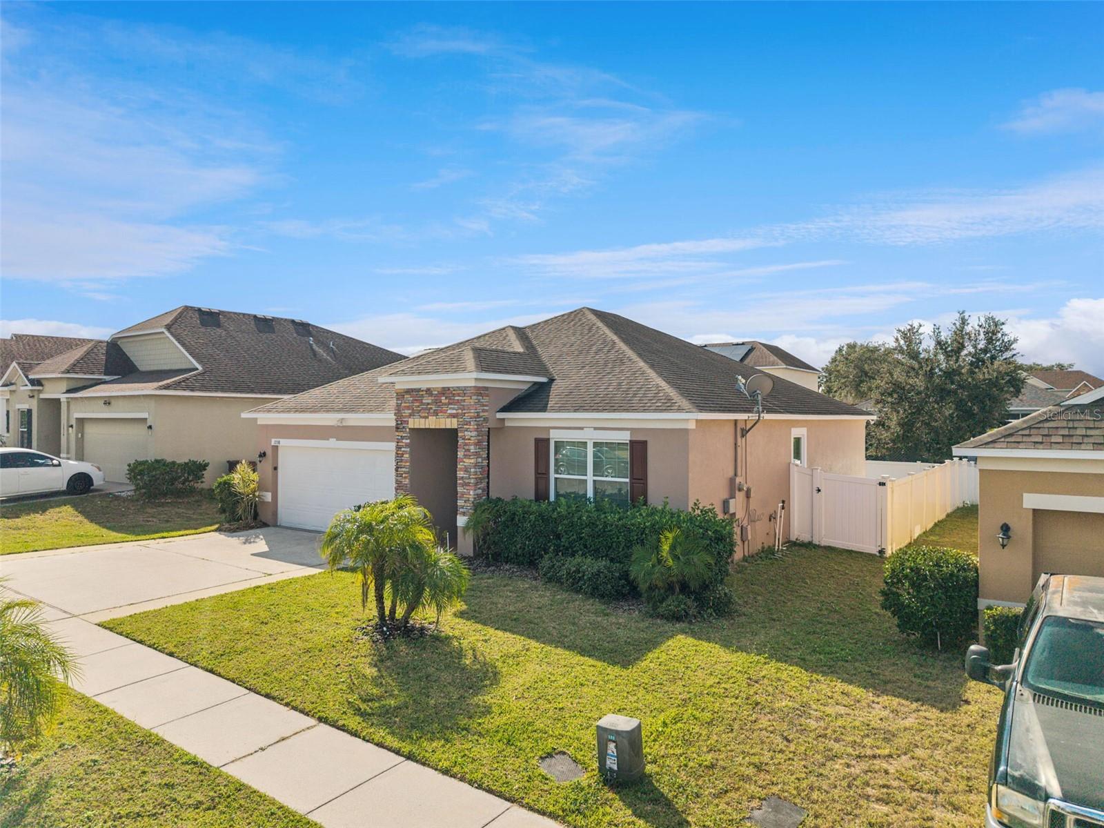 1038 Suffragette Cir Property Photo 34