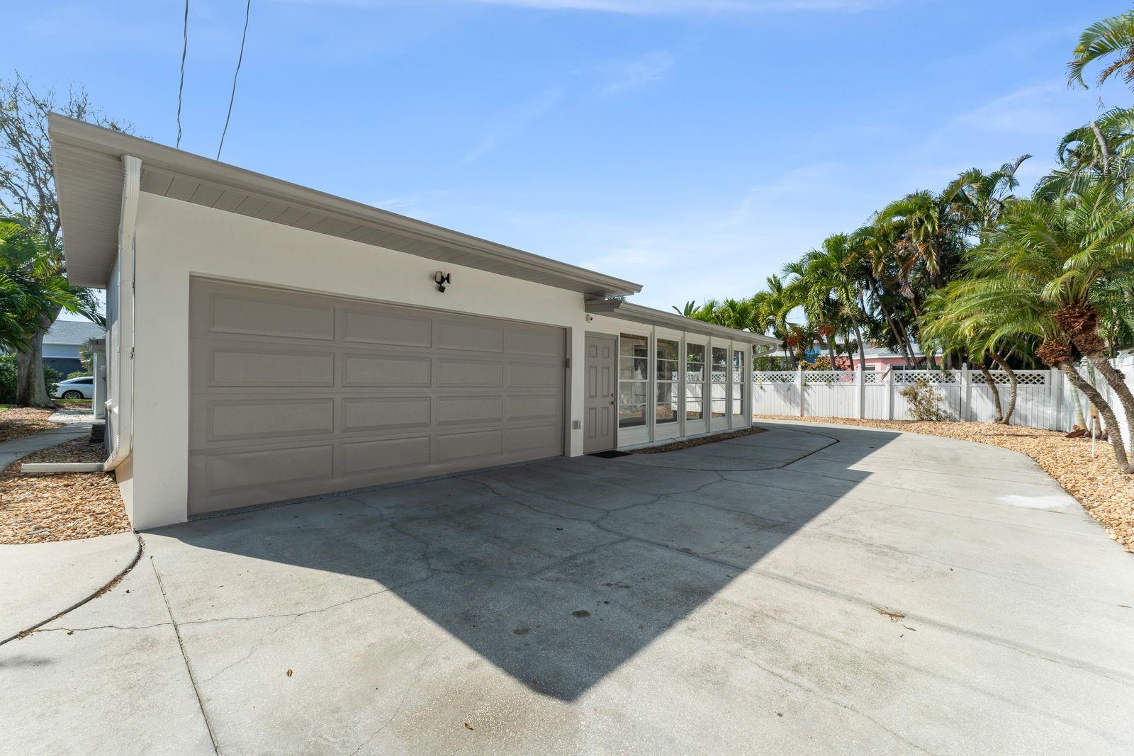 107 4th St Property Photo 27