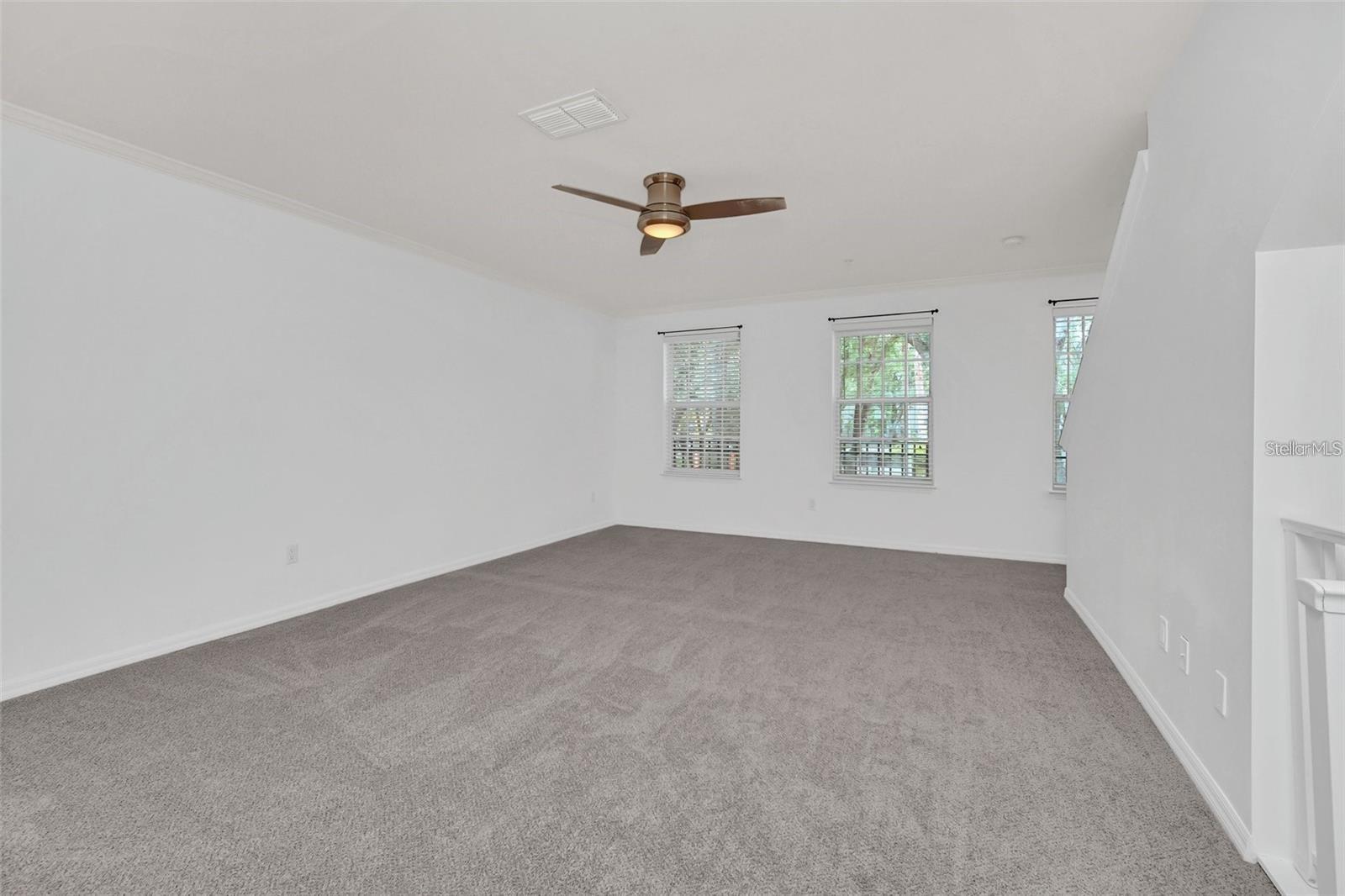 1007 Siena Park Blvd E Property Photo 9