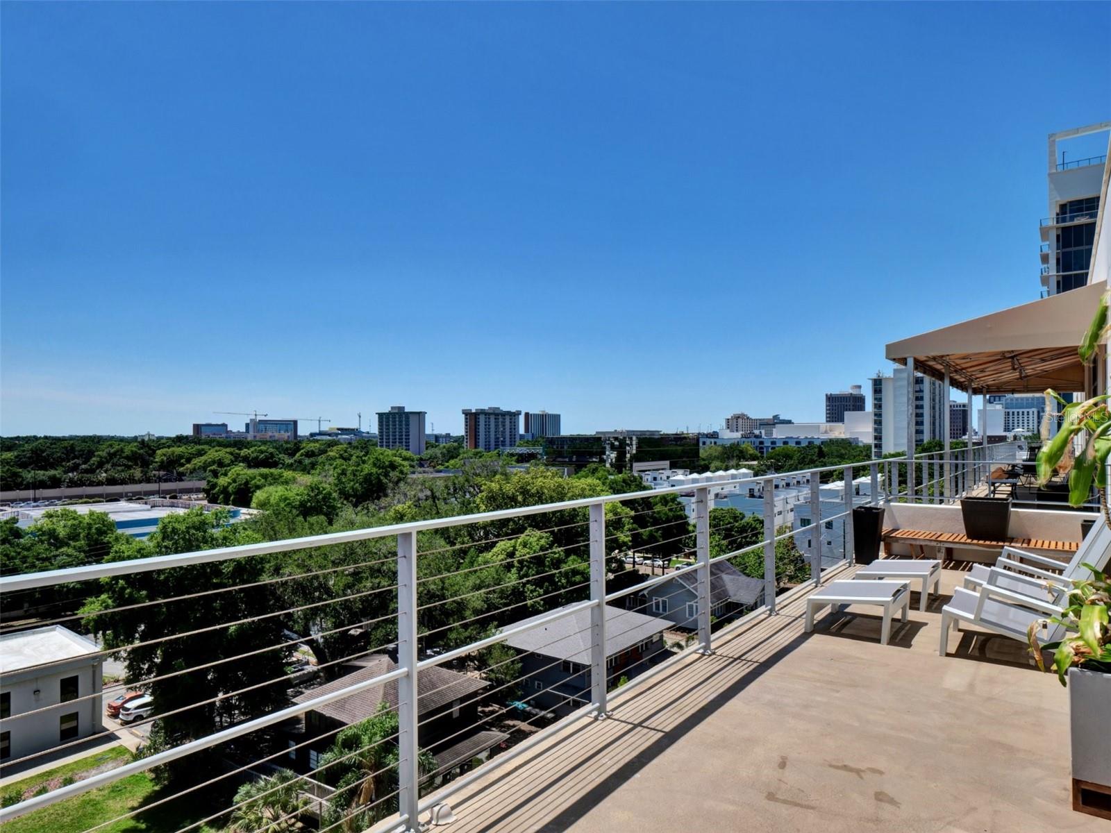 525 E Jackson St #p3 Property Photo 31