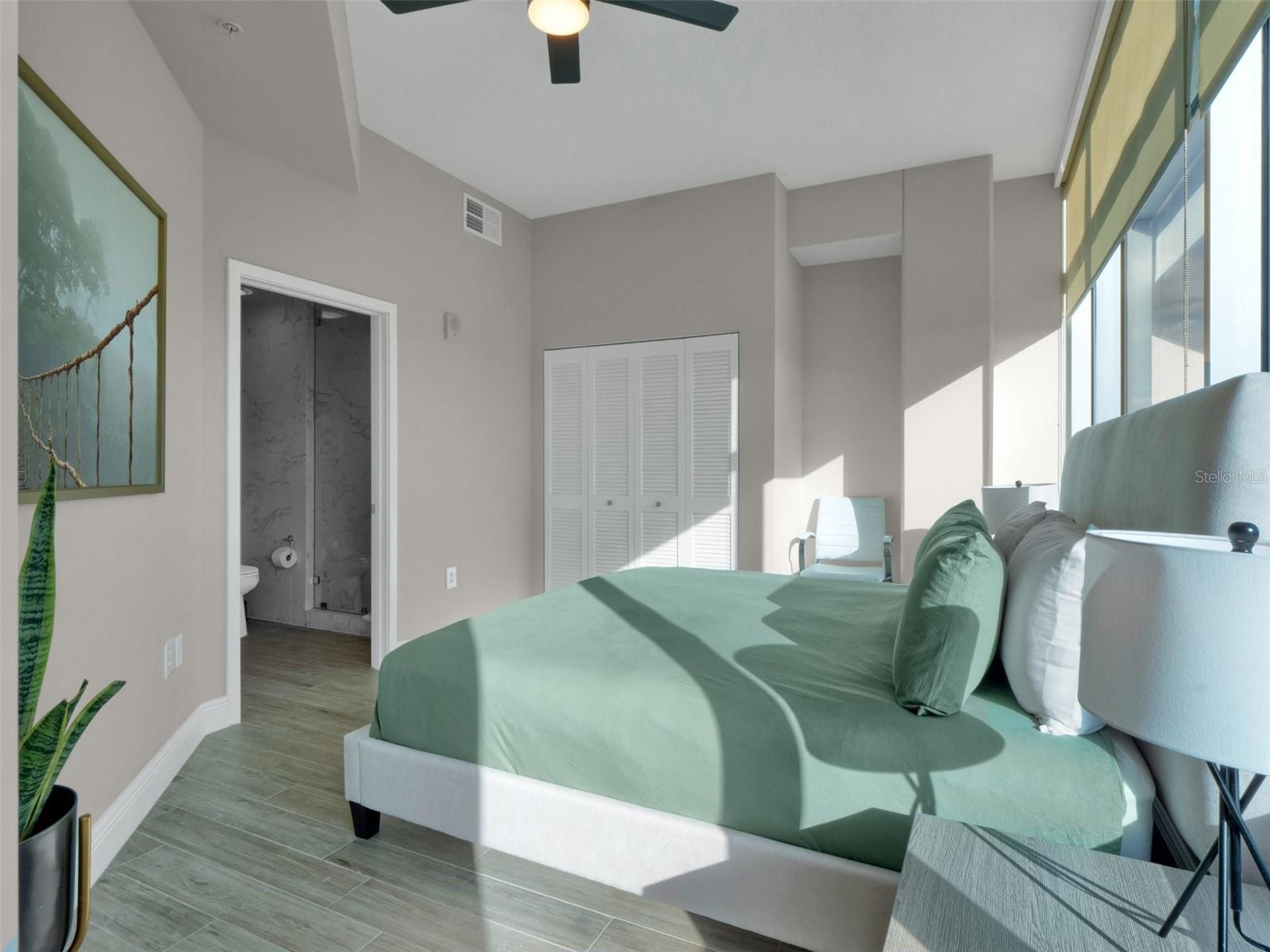 525 E Jackson St #508 Property Photo 16