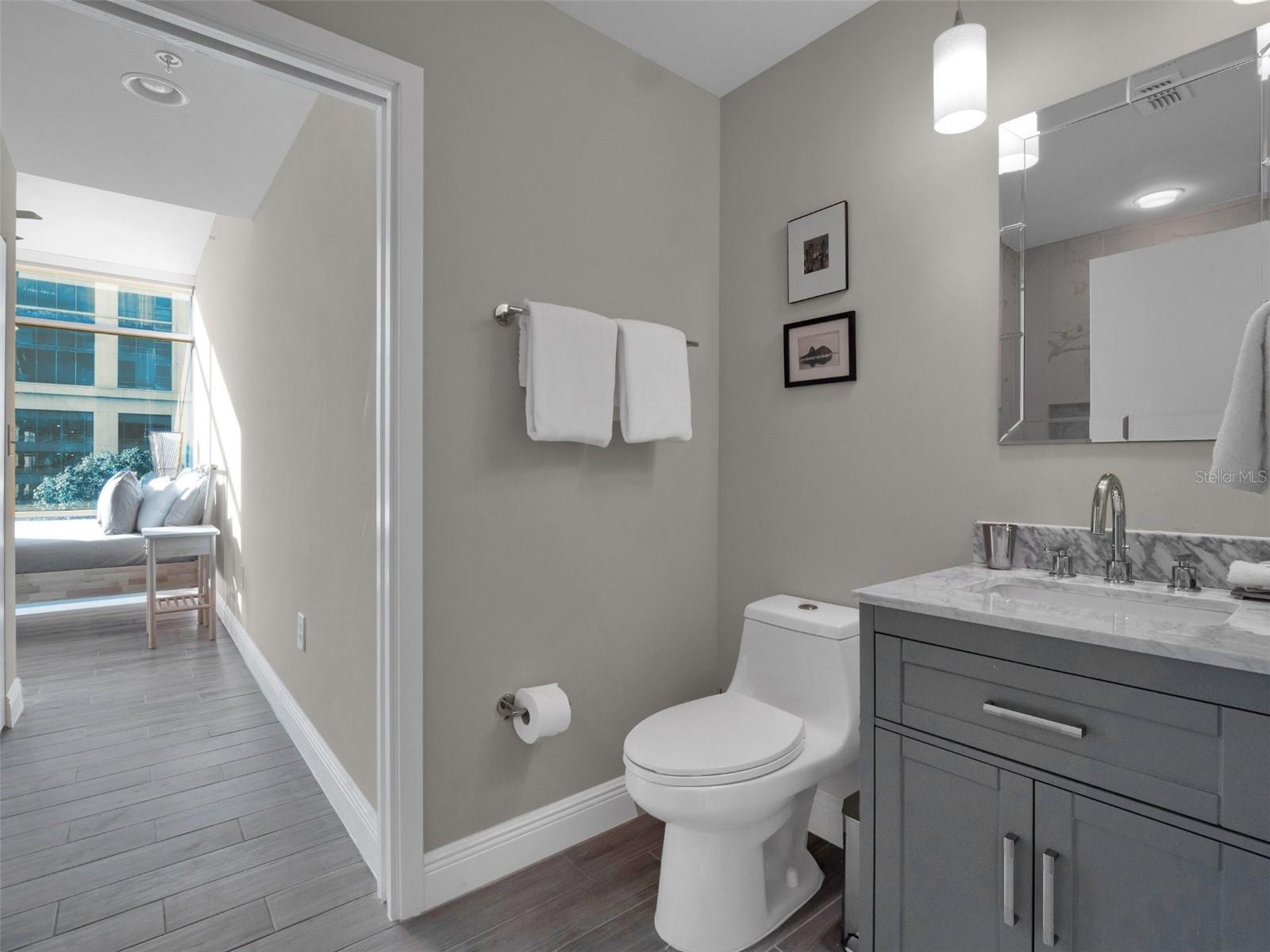 525 E Jackson St #508 Property Photo 28