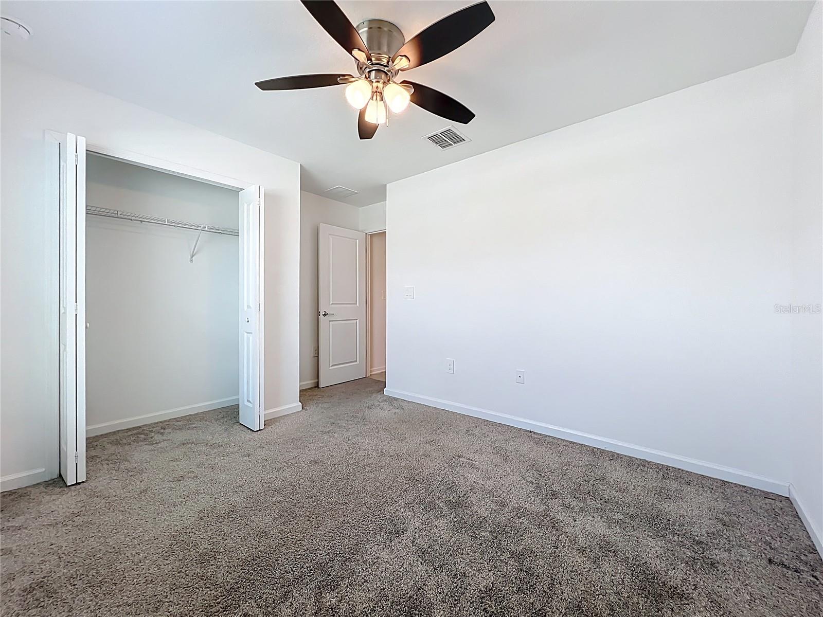 6946 Perch Hammock Loop Property Photo 12