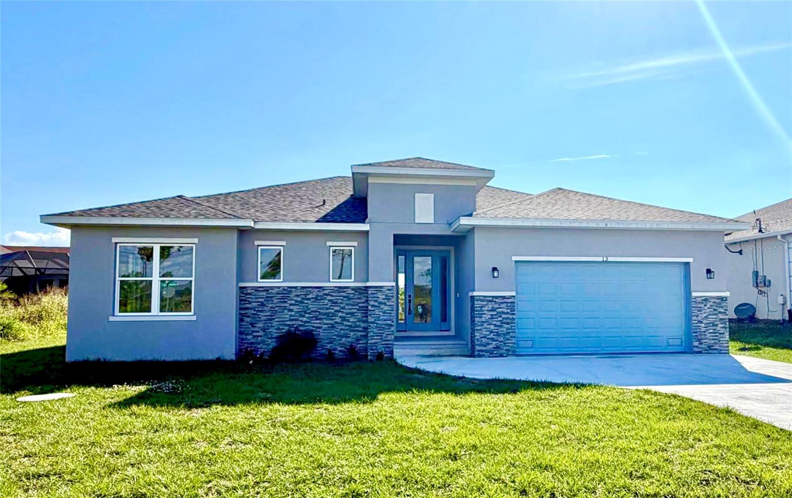 13 Lateen Sail Dr Property Photo 2