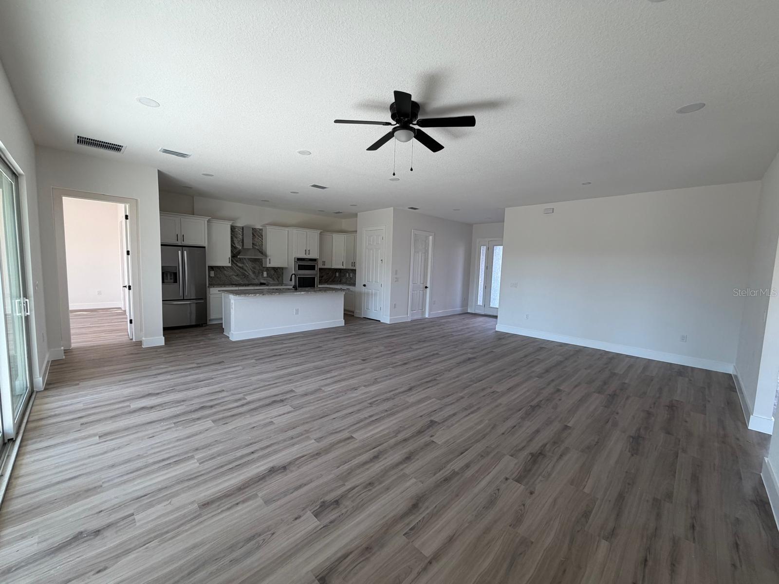 13 Lateen Sail Dr Property Photo 3