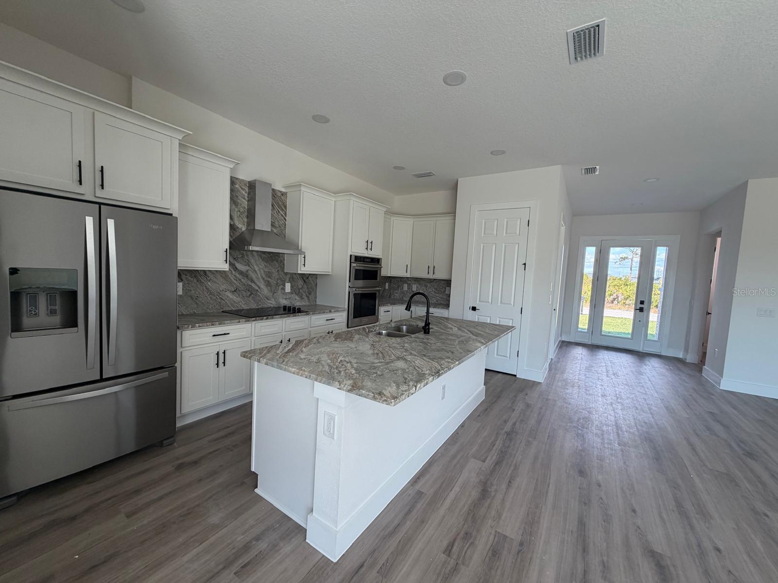 13 Lateen Sail Dr Property Photo 6
