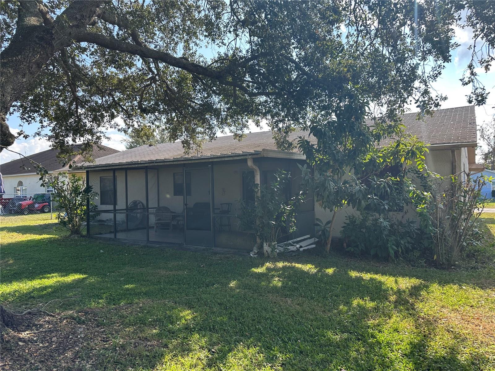 746 Maderia Ct Property Photo 4
