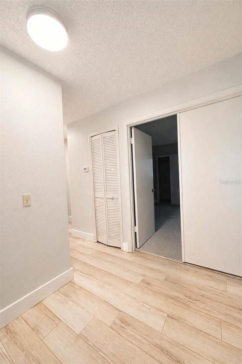 626 Red Oak Cir #110 Property Photo 13