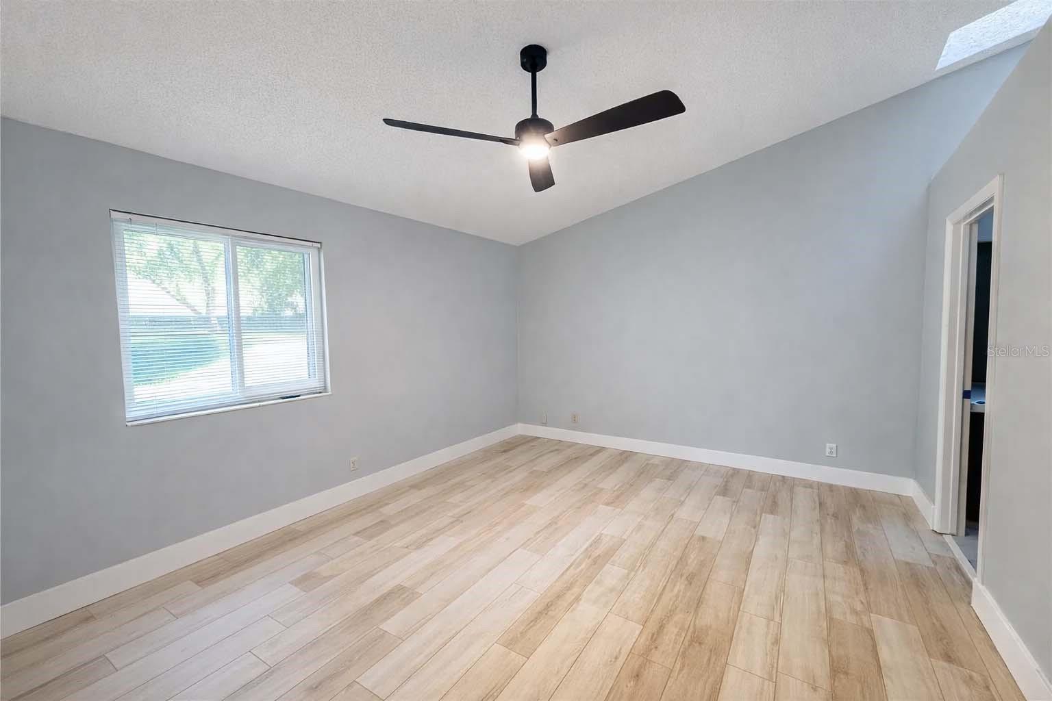 626 Red Oak Cir #110 Property Photo 18