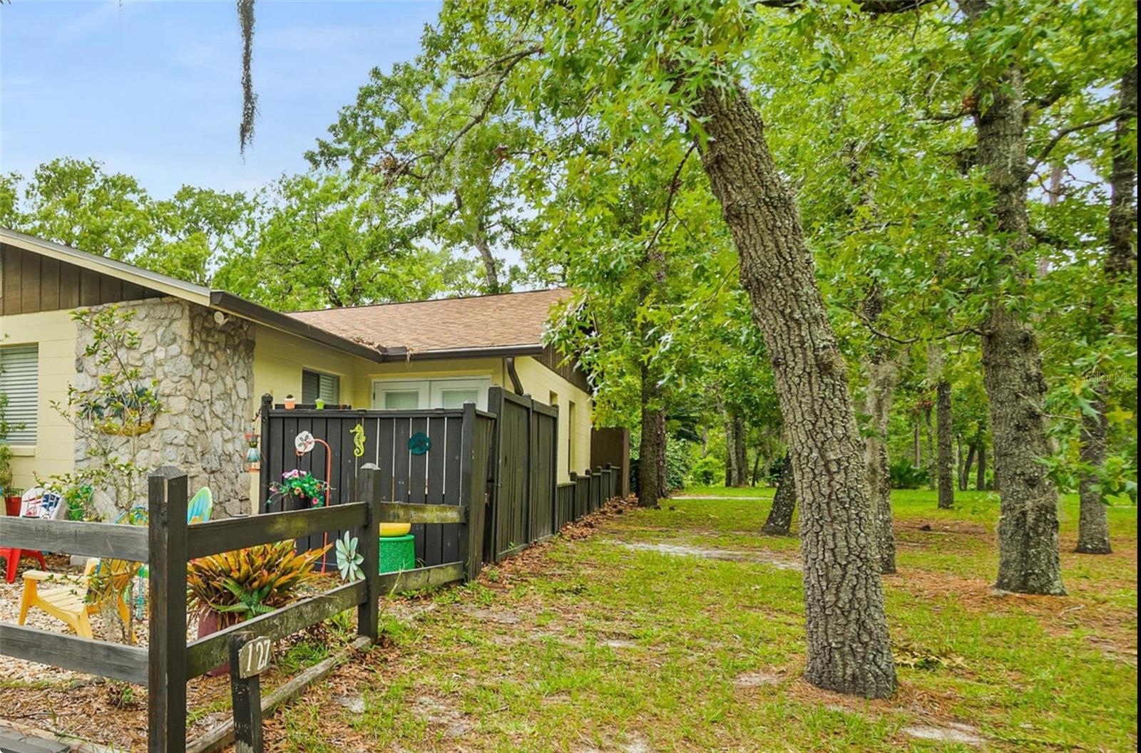 127 Cypress Pond Rd Property Photo 2